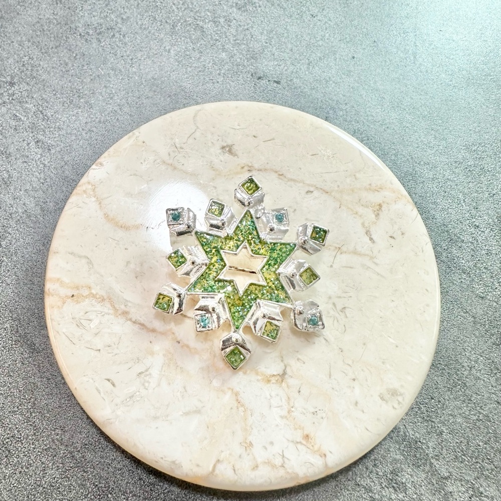 Vintage Christopher Radko Green Glitter Silver Tone Snow Flake Brooch Pin